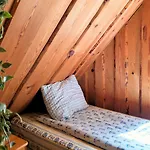 Atsikivi Puhketalu Camping *
