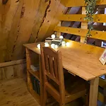 Atsikivi Puhketalu Camping *