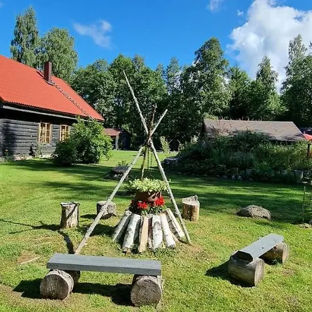 Campsite Atsikivi Puhketalu Haademeeste