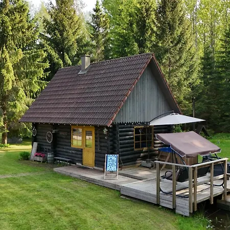 Kamp Atsikivi Puhketalu Haademeeste