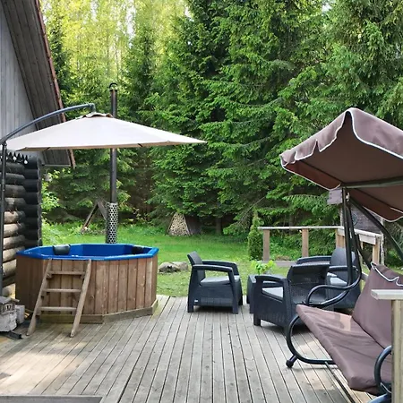 Campingplatz Atsikivi Puhketalu *