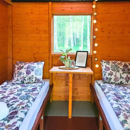 Campingplatz Atsikivi Puhketalu *