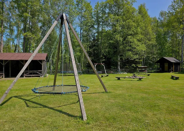 Atsikivi Puhketalu Kemping *